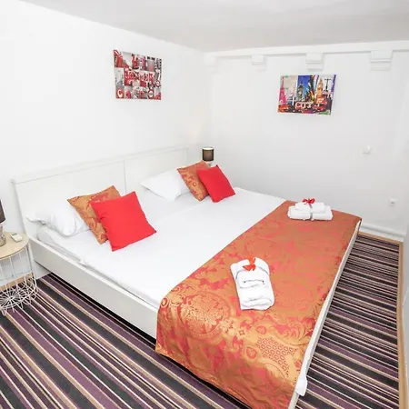 Best Location In 아파트