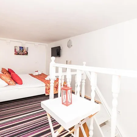 Best Location In 아파트 *