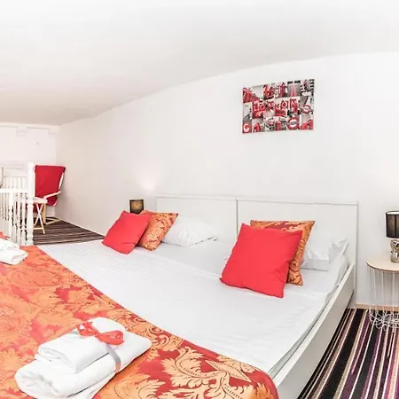 Best Location In 아파트 *