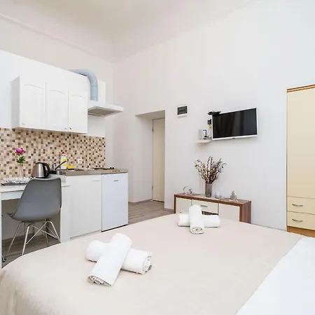 Best Location In 아파트 *