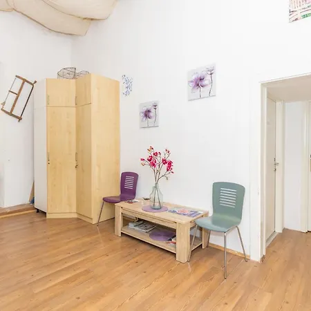 Apartment Best Location In