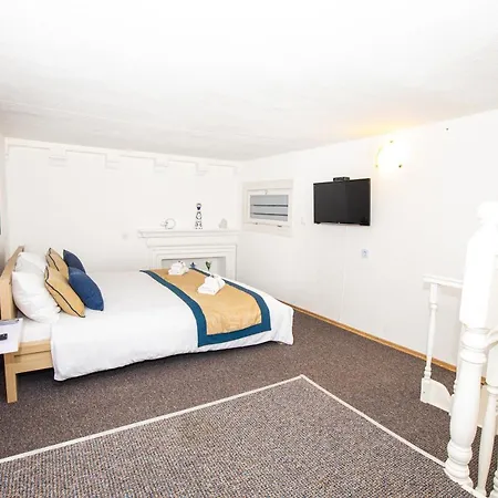 Best Location In Daire *