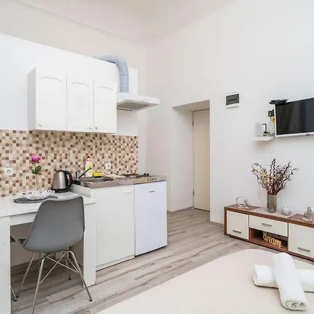 Best Location In Daire *