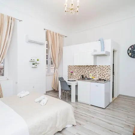 Best Location In Daire *